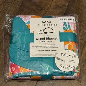 Beach Blooms Cloud Little Sleepies